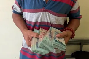 Đi chợ về thì phát hiện nhà bị trộm đột nhập lấy 370 triệu đồng 