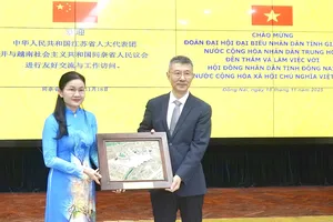 Chủ tịch HĐND tỉnh Đồng Nai tiếp đoàn công tác của tỉnh Giang Tô, Trung Quốc