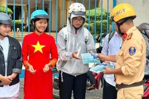 An toàn giao thông học đường không thể chỉ trông chờ vào lực lượng chức năng