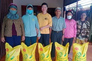 Người phụ nữ ở Đắk Nông biến nhà riêng thành "siêu thị 0 đồng" 