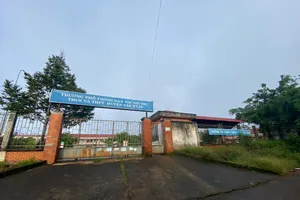 Đăng thông tin của trường lên Facebook, cô giáo có nguy cơ mất việc