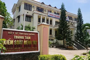 Giám đốc CDC Đắk Nông bị kỷ luật vì liên quan kit test Việt Á