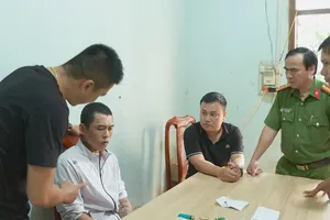 Huy động hơn 100 cảnh sát bắt ba thanh niên đột nhập nhà chủ tịch huyện để cướp