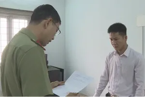 Khởi tố thanh niên ở Đắk Lắk mua súng đi bar để phòng thân