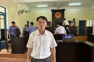 Cựu chủ tịch xã đề nghị đổi kiểm sát viên, triệu tập nguyên giám đốc kho bạc