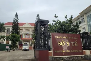 Kỷ luật giám đốc Sở Y tế Đắk Lắk