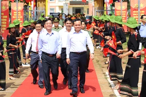 Phó thủ tướng Trần Lưu Quang dự ngày hội toàn dân bảo vệ an ninh tổ quốc tại Đắk Lắk