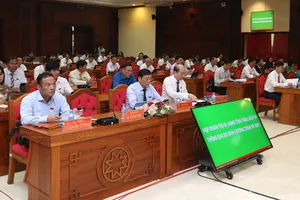 Cán bộ bị đánh giá tín nhiệm thấp có thể xin từ chức