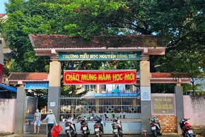 Xác minh giáo viên bị tố đánh học sinh 8 tuổi bầm tím mông 