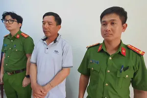 Đắk Lắk: Bắt nguyên chủ tịch xã lấy đất người nghèo giao cho cán bộ