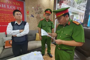 Ông Trần Minh Lợi bị bắt vì xúc phạm chánh án và 1 tòa án huyện 