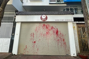 Nhà giám đốc trung tâm kiểm nghiệm thuốc ở Đắk Lắk bị tạt sơn