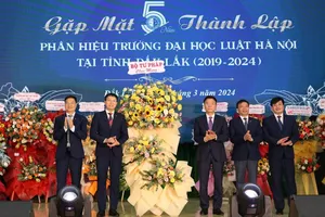Trường Đại học Luật Hà Nội phân hiệu tại Đắk Lắk tổ chức kỷ niệm 5 năm thành lập