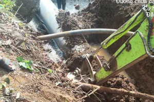 Lại nứt đường ống công trình tưới tiêu bị vỡ 14 lần