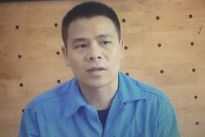 Đang nhậu, dùng chai bia đánh lún sọ người khác