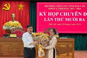 Miễn nhiệm và bầu bổ sung ủy viên UBND tỉnh Đắk Lắk