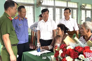 Viện kiểm sát và công an xin lỗi hai vợ chồng bị bắt oan ở Đắk Nông