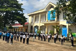 Đắk Lắk: Hàng trăm giáo viên ở huyện nghèo bất ngờ bị cắt tiền thâm niên