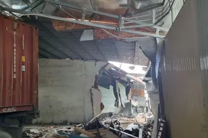 Vụ xe container lao vào nhà dân: Tài xế chạy với tốc độ 84 km/h