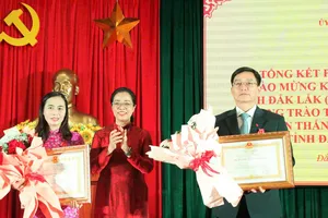 Bí thư Đắk Lắk được tặng Huân chương Lao động hạng Ba, Chiến sĩ thi đua toàn quốc
