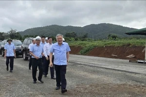 Phó Thủ tướng Nguyễn Hòa Bình yêu cầu đẩy nhanh tiến độ dự án cao tốc Khánh Hòa – Buôn Ma Thuột