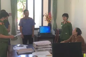 1 phụ nữ 65 tuổi lừa bán cây cao su chiếm đoạt 770 triệu đồng 