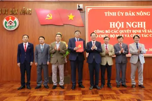 Đắk Nông công bố quyết định sắp xếp tổ chức bộ máy.