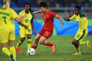 Bóng đá nữ Olympic: Mỹ, Brazil tiếp tục chói sáng