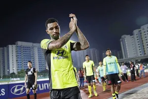'Có Messi đến cũng không cứu nổi S-League'