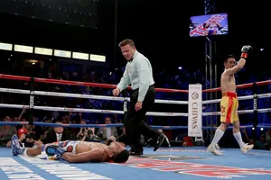 Tay đấm Thái Lan lại hạ KO kẻ thách đấu