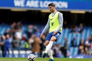 Shevchenko khen lấy khen để Morata