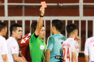 HA Gia Lai 'chết' phút 89 