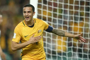 Tim Cahill hóa người hùng, Úc tiếp tục mơ World Cup