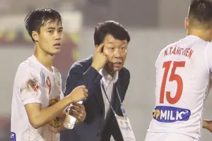 Sổ tay: Cứ như sân Thống Nhất là sân nhà của HA Gia Lai