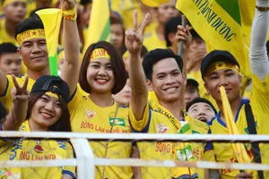 Bị HLV Park Hang Seo bỏ rơi,SL Nghệ An đá 'cho bõ ghét'