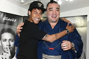 Đánh 'đàn em', võ sĩ xấu hổ giã từ sự nghiệp