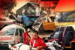 Ô tô mất thắng lao thẳng vào đoàn chạy marathon