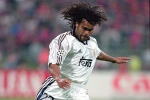 Xem El Clasico với Karembeu ở sân Hoa Lư