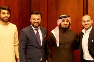 Sneijder về đá Cúp C1 châu Á