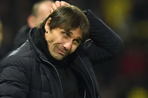 Conte bị Chelsea 'trảm' vẫn... 'lên chức'