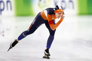 Olympic mùa Đông: Areen Wust làm lu mờ các huyền thoại