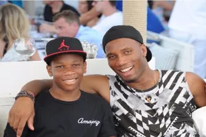 ‘Voi rừng con’… xuống núi