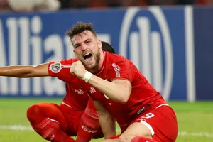 Ngoại binh… bèo ở V-League, người hùng ở Indonesia