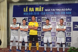 Theo chân HA Gia Lai, TP.HCM, TSN mặc áo Mizuno