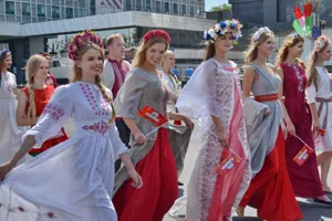 LĐBĐ Argentina xin lỗi vì chỉ CĐV cách dụ gái Nga...lên giường