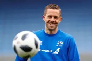 Sigurdsson: Việc gì phải sợ Messi!?