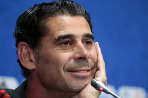 HLV tuyển Tây Ban Nha nói gì trước “áp lực Luzhniki?