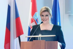 Fan Croatia và khách VIP siêu hot trên sân Sochi