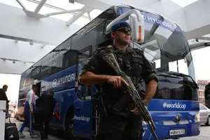 Tuyển Nga ở Sochi như... yếu nhân với nhiều lớp an ninh