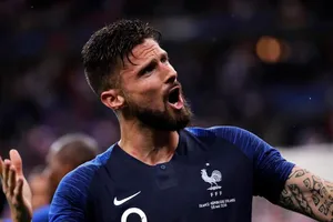 Giroud: 'Tôi đá cho Henry biết mình chọn nhầm đội'